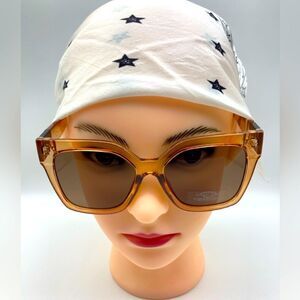 NWT Oscar de la Renta 1394 651 Stylish Amber Sunglasses